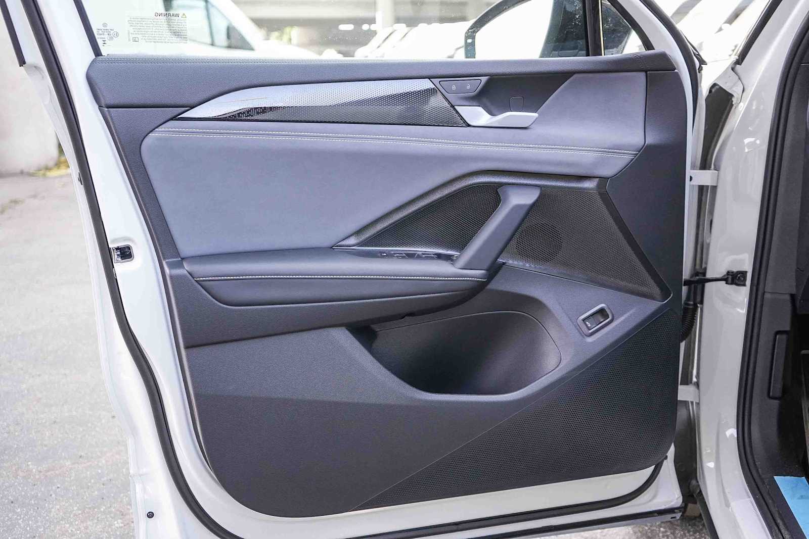 Thumbnail: 2026 Volkswagen Tiguan - 24