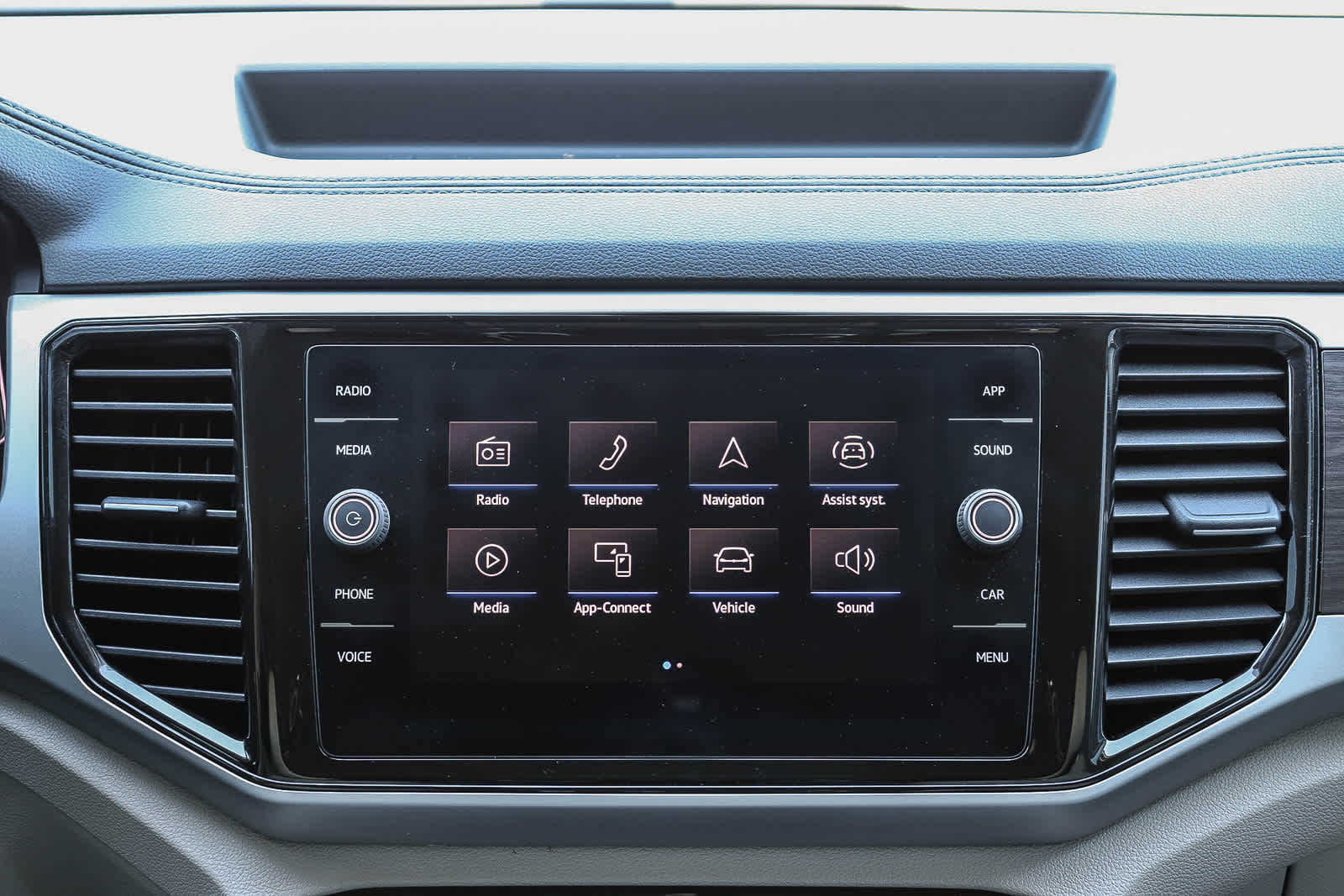 Thumbnail: 2022 Volkswagen Atlas - 15