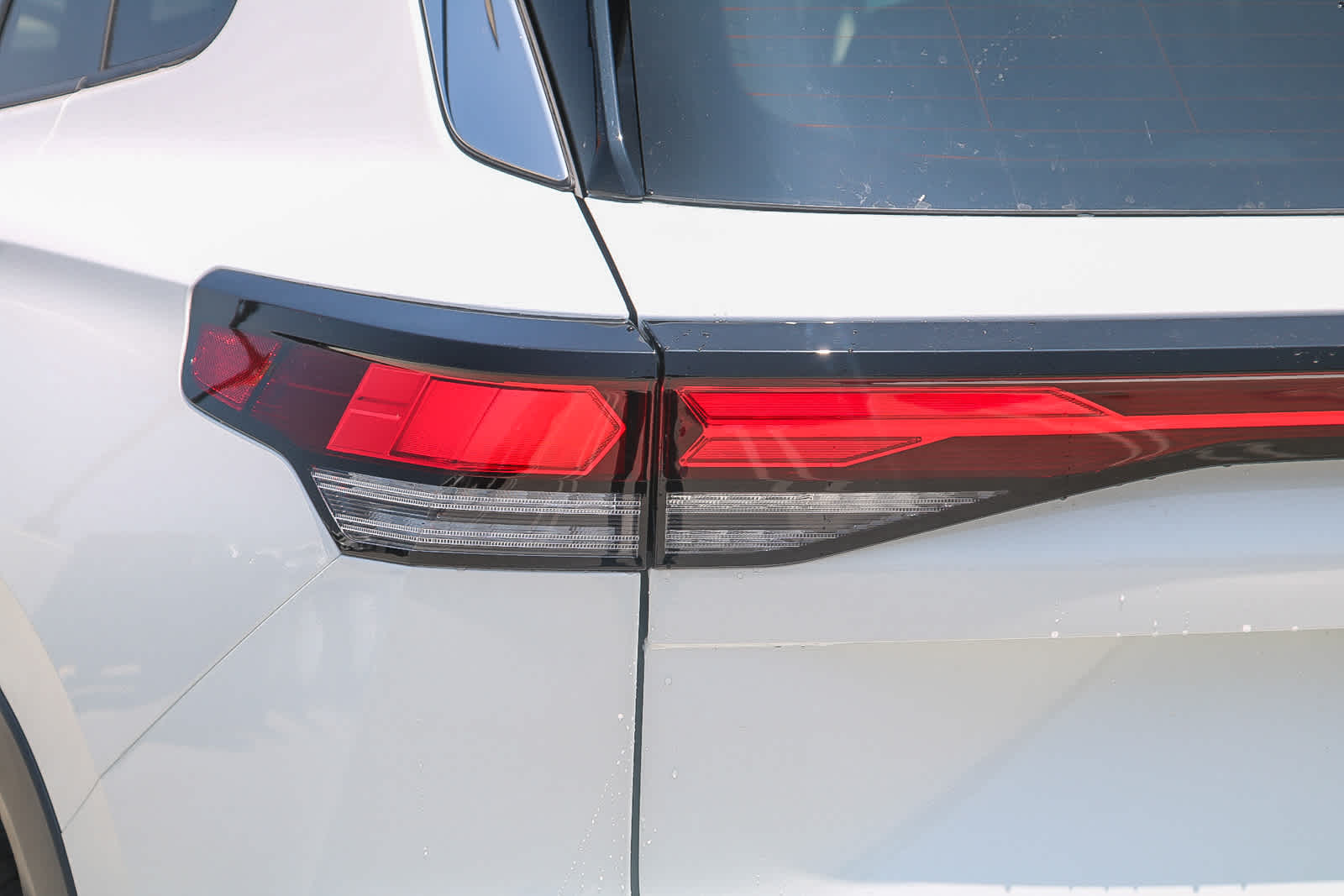 Thumbnail: 2025 Volkswagen Tiguan - 9
