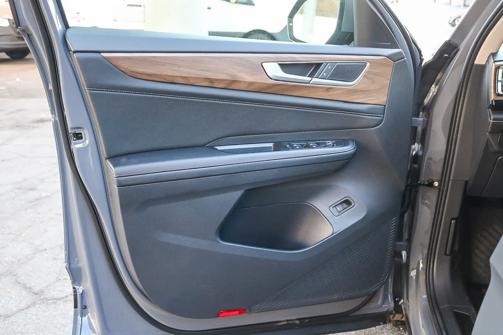 Thumbnail: 2026 Volkswagen Atlas - 23