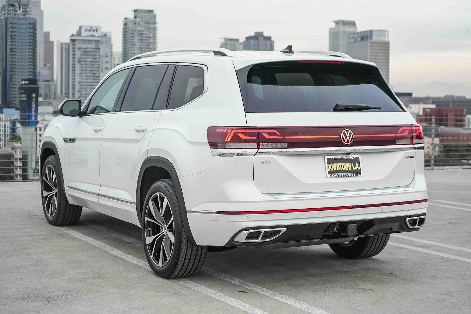 Thumbnail: 2025 Volkswagen Atlas - 8