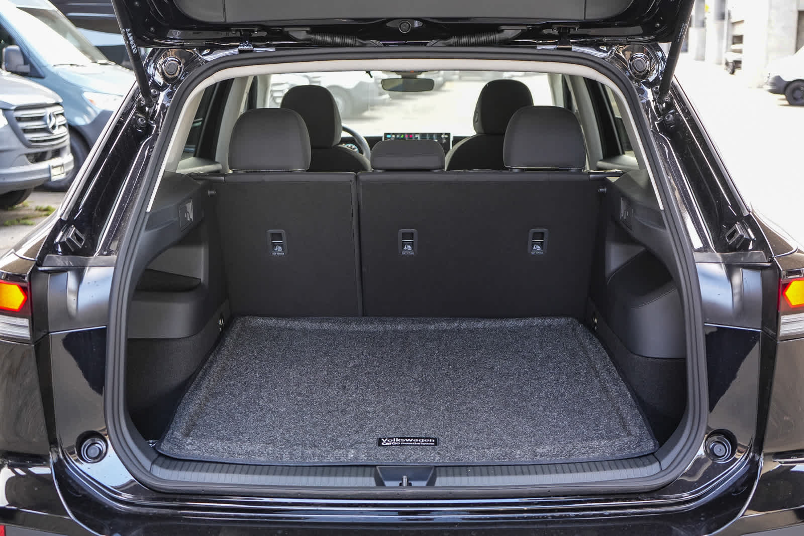 Thumbnail: 2026 Volkswagen Tiguan - 12