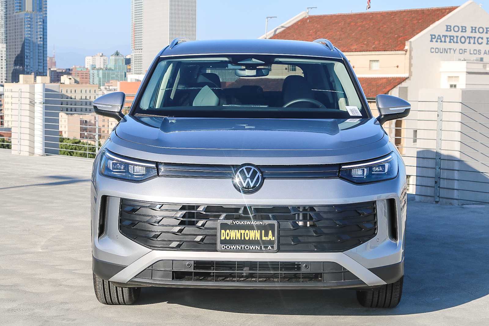 Thumbnail: 2025 Volkswagen Tiguan - 2