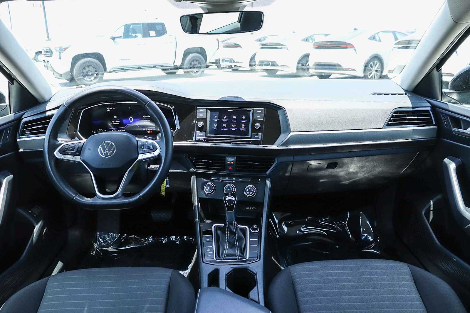 Thumbnail: 2024 Volkswagen Jetta - 12