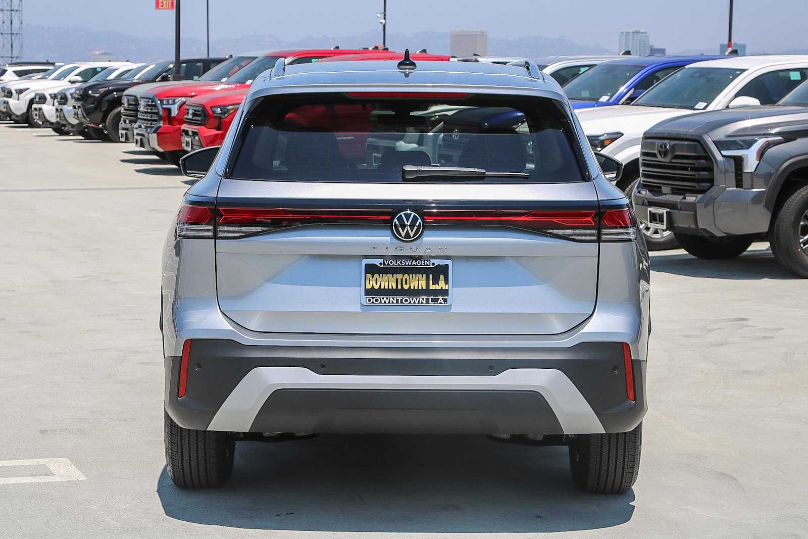 Thumbnail: 2025 Volkswagen Tiguan - 7