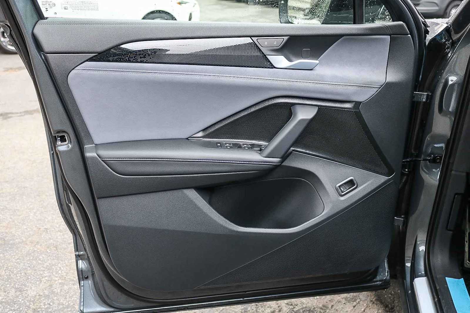 Thumbnail: 2026 Volkswagen Tiguan - 22