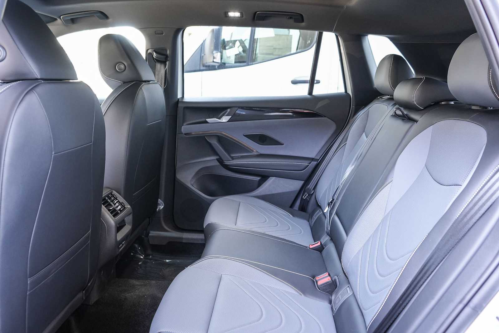 Thumbnail: 2026 Volkswagen Tiguan - 20