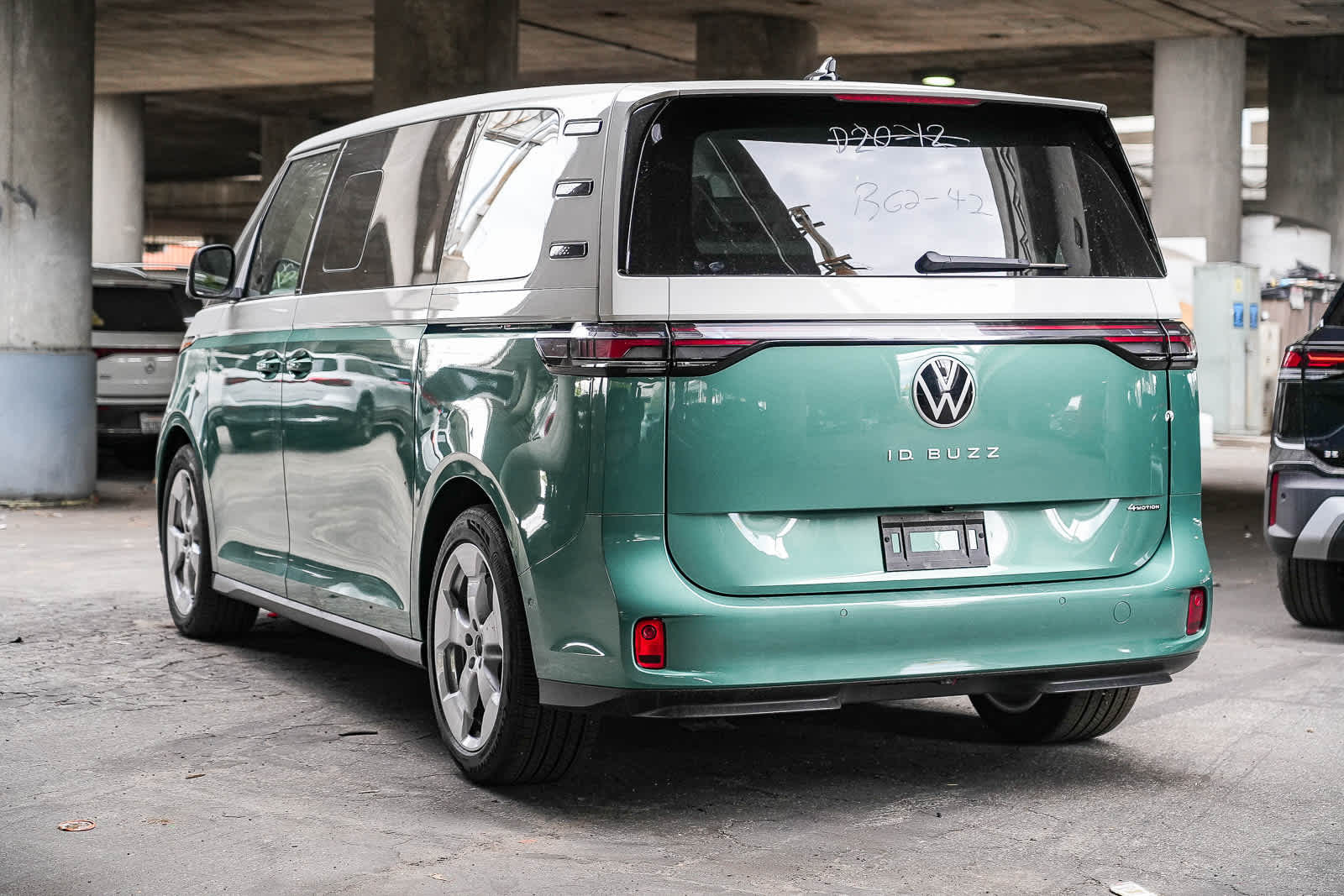Thumbnail: 2025 Volkswagen ID.Buzz - 8