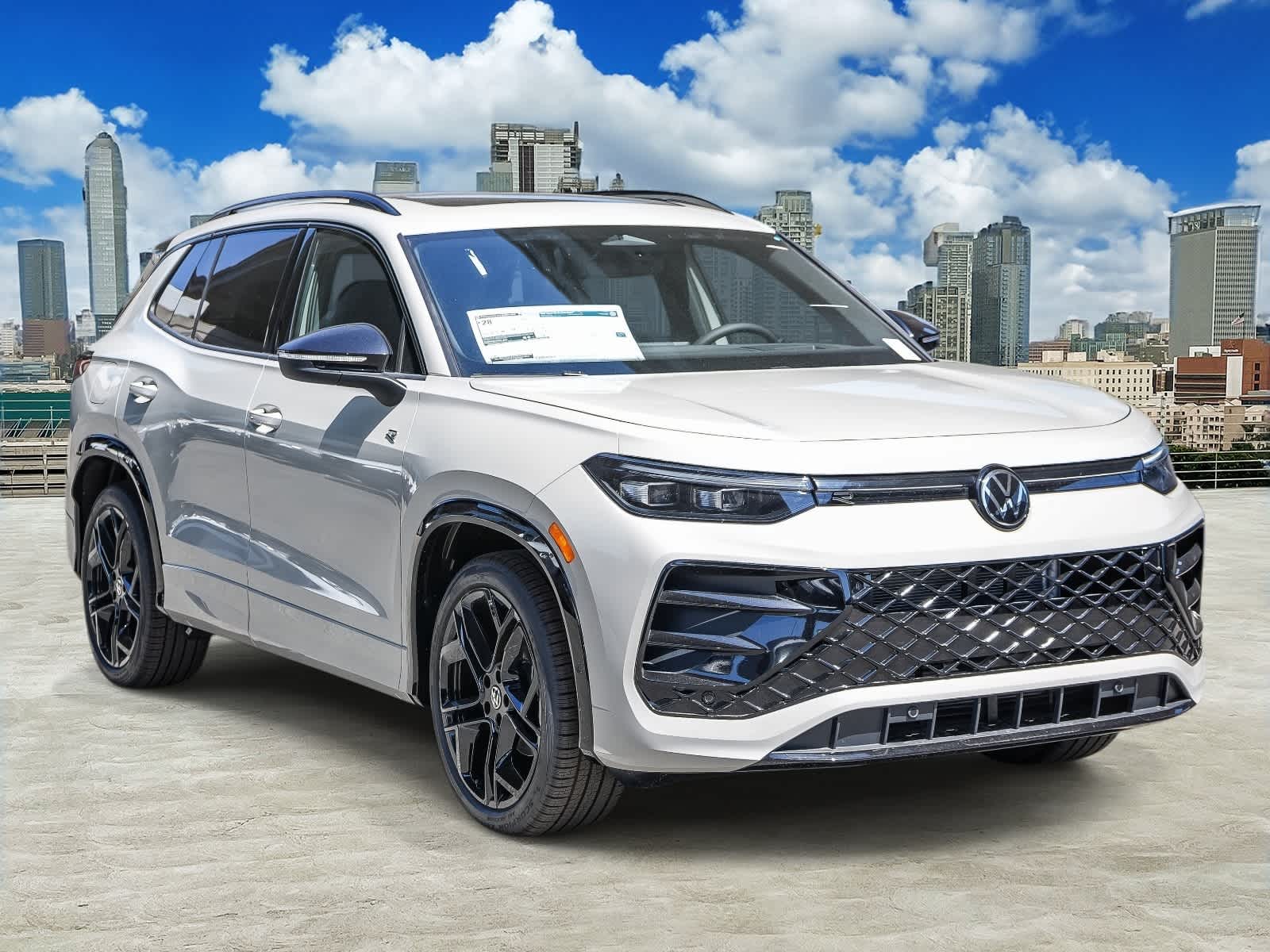 Thumbnail: 2026 Volkswagen Tiguan - 3
