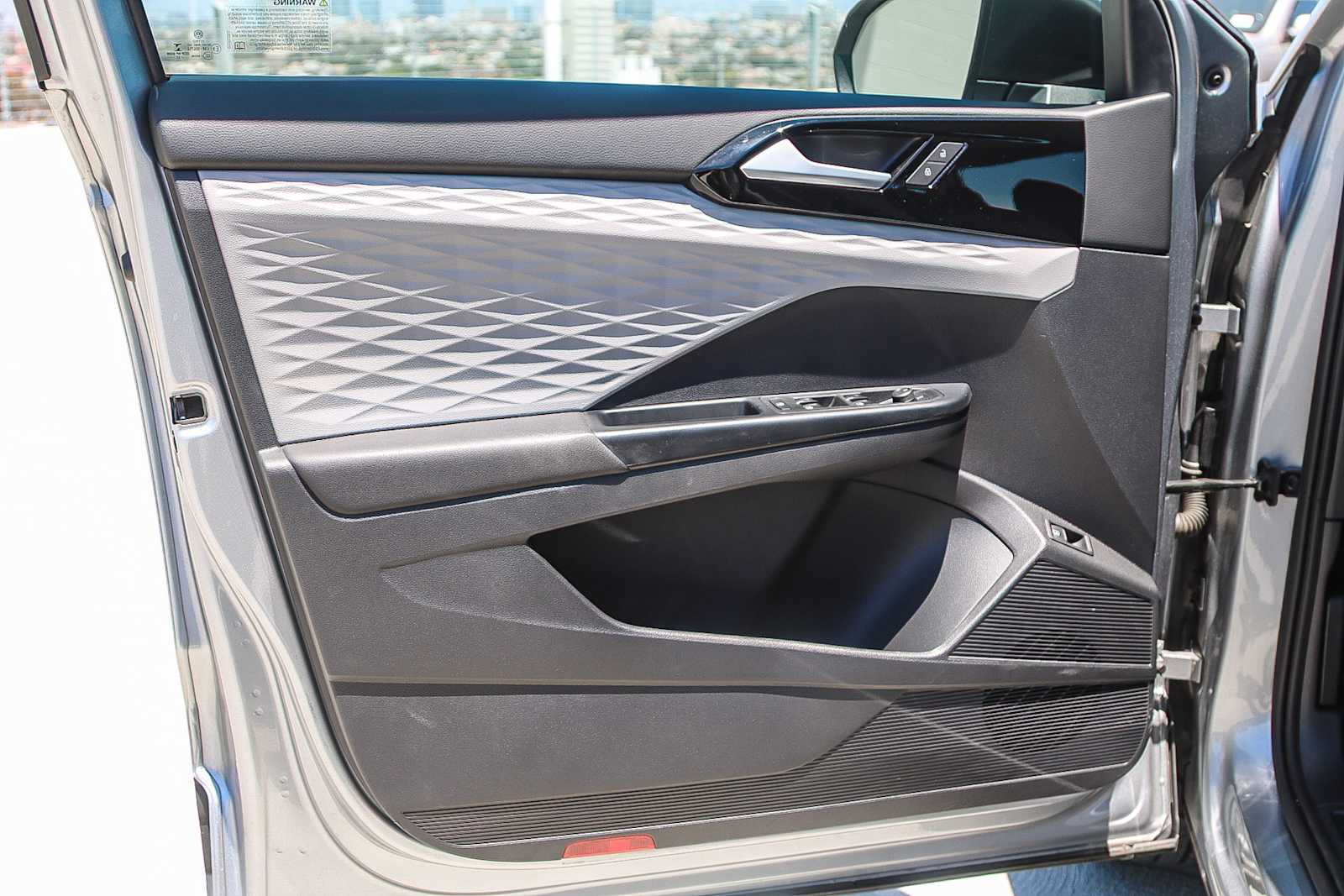 Thumbnail: 2022 Volkswagen Taos - 23
