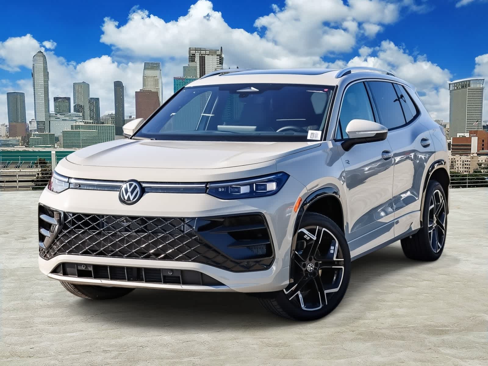 Thumbnail: 2026 Volkswagen Tiguan - 1