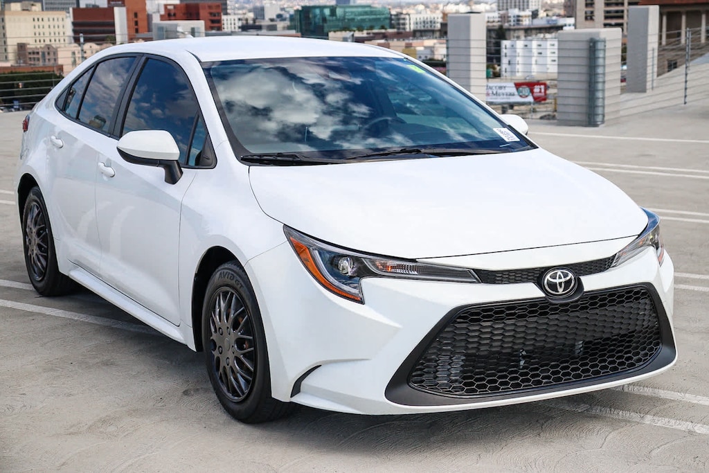 Used 2021 Toyota Corolla LE Sedan