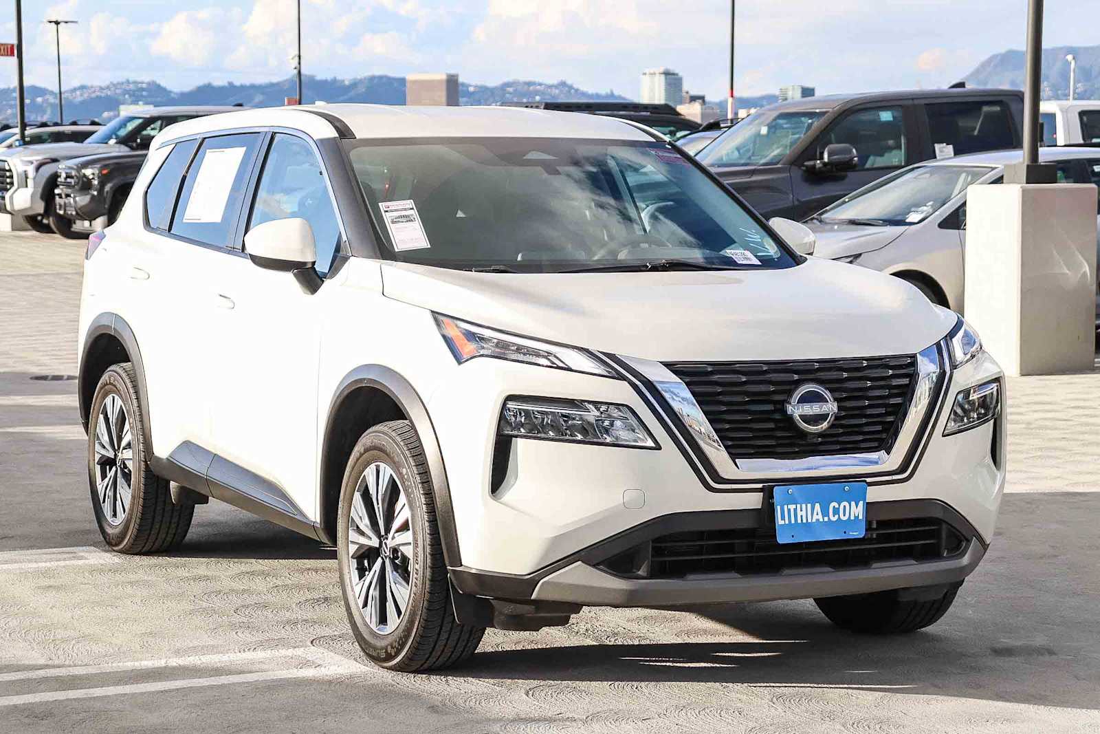 Thumbnail: 2023 Nissan Rogue - 3