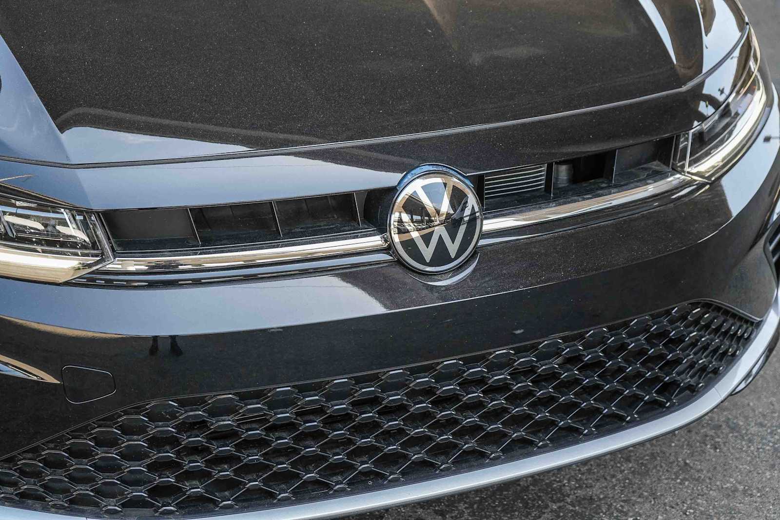 Thumbnail: 2026 Volkswagen Jetta - 5