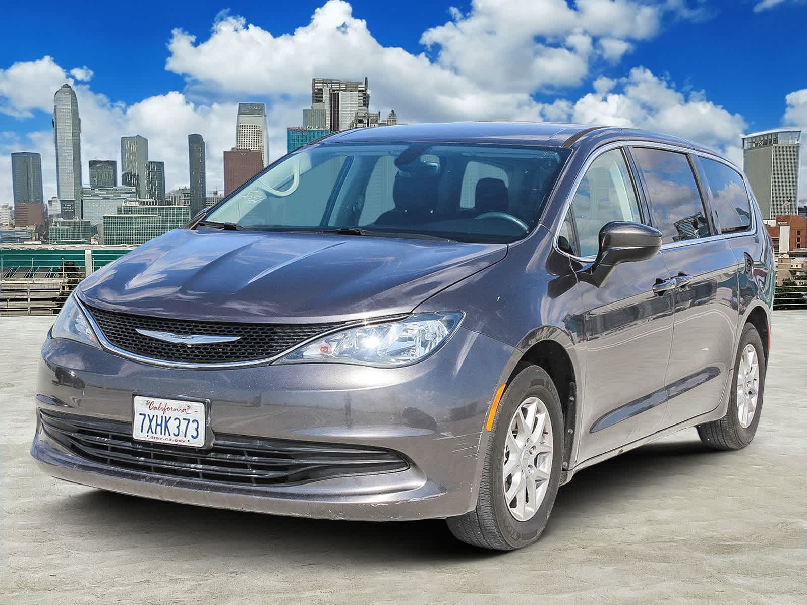 2017 Chrysler Pacifica Touring -
                Los Angeles, CA