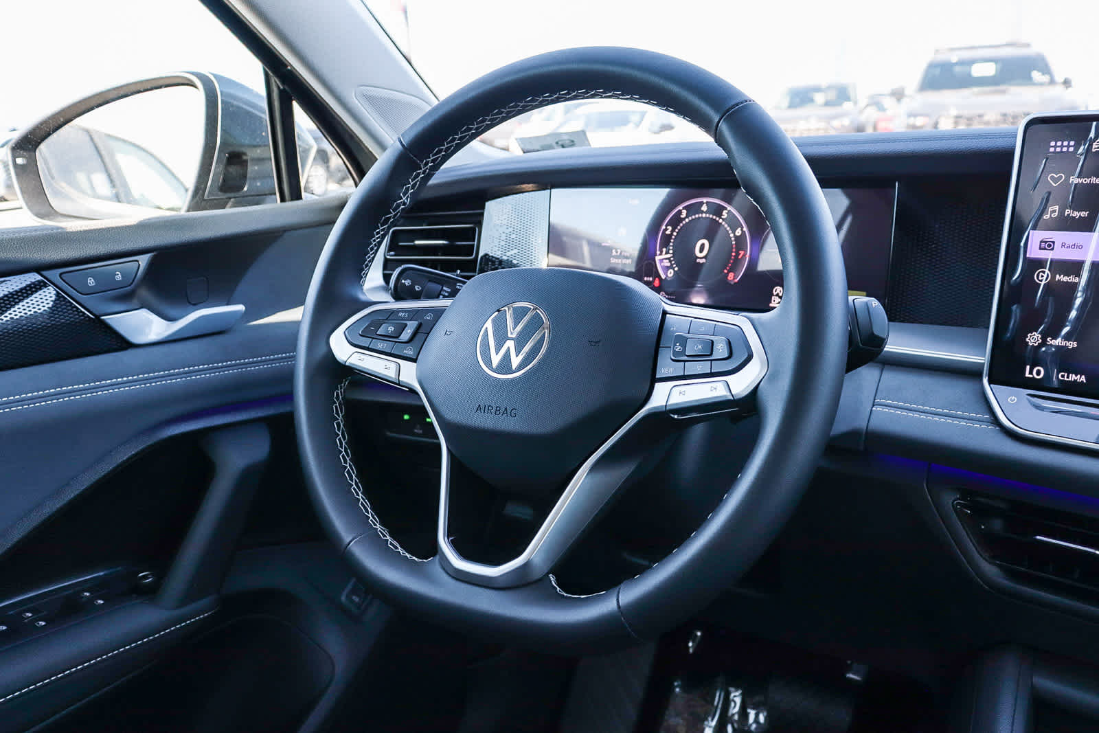 Thumbnail: 2025 Volkswagen Tiguan - 16