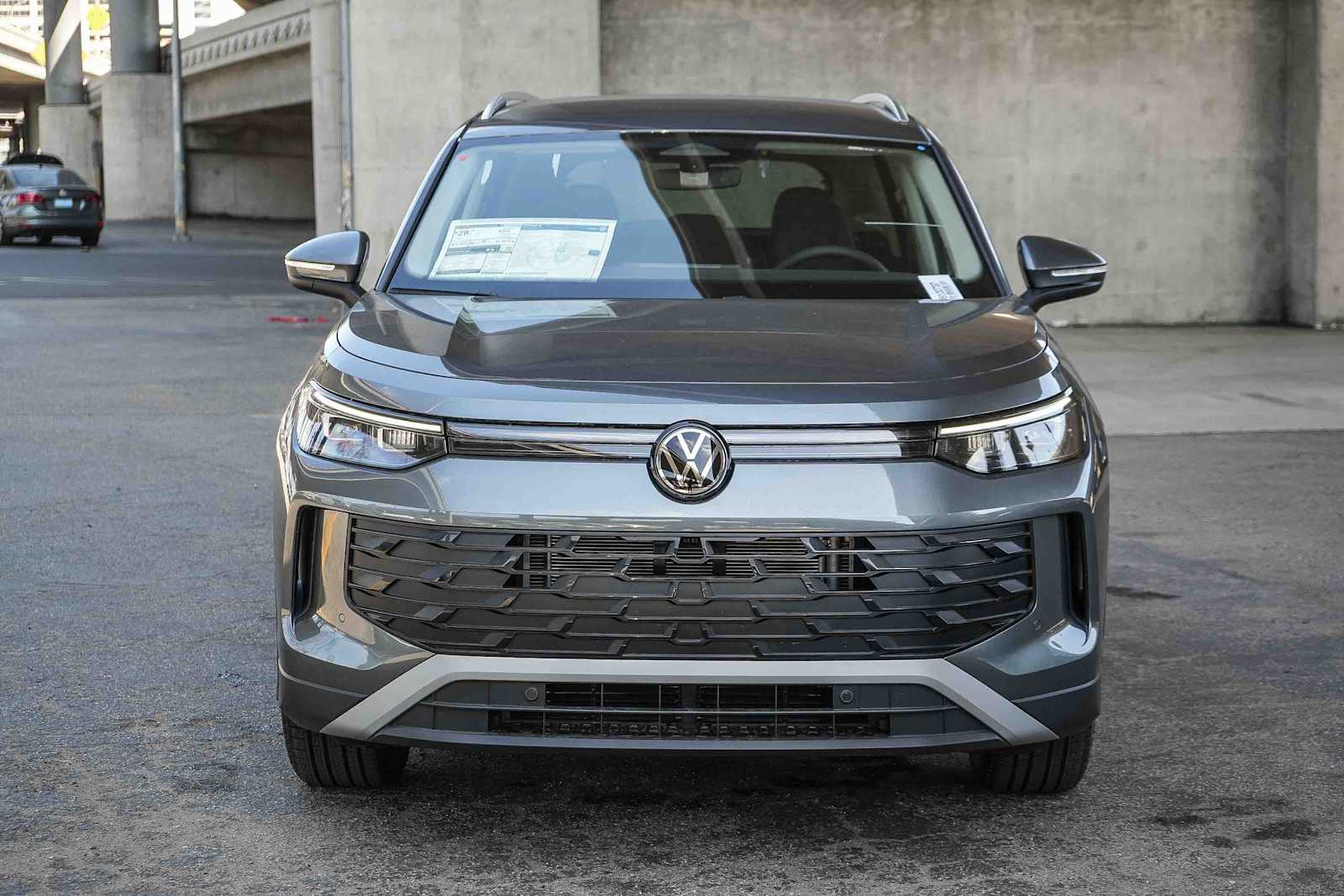 Thumbnail: 2026 Volkswagen Tiguan - 2