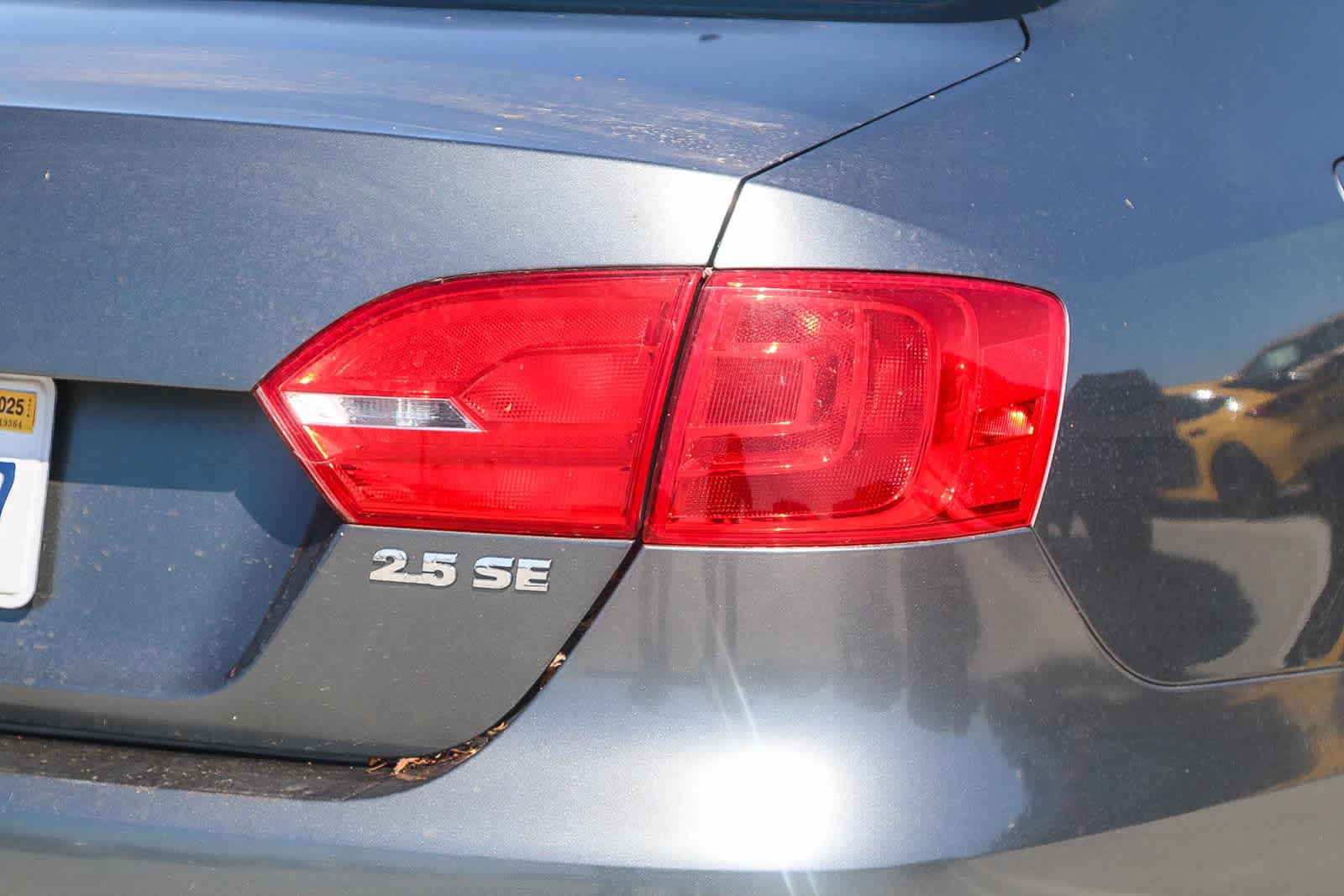 Thumbnail: 2011 Volkswagen Jetta - 12