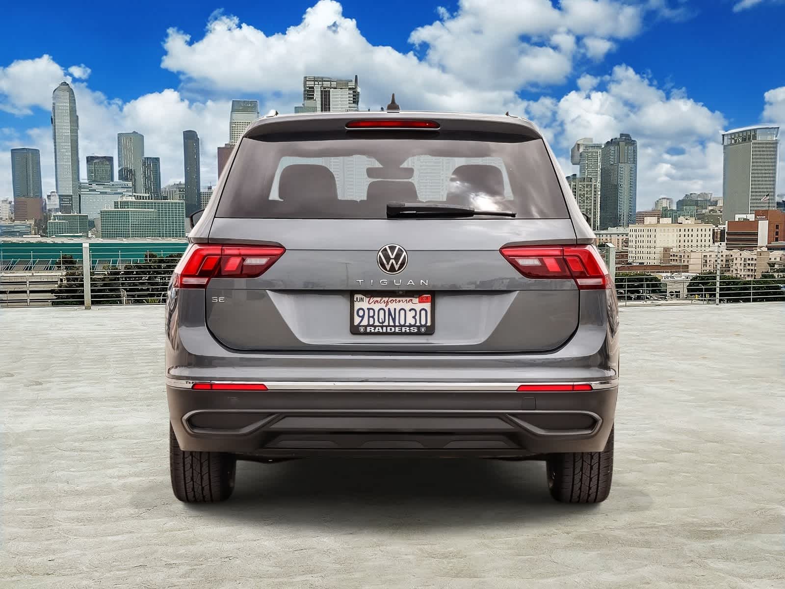 Thumbnail: 2022 Volkswagen Tiguan - 5