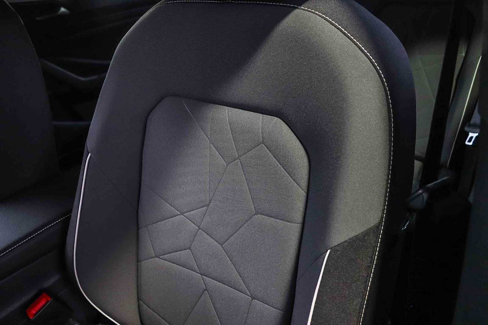 Thumbnail: 2026 Volkswagen Jetta - 28