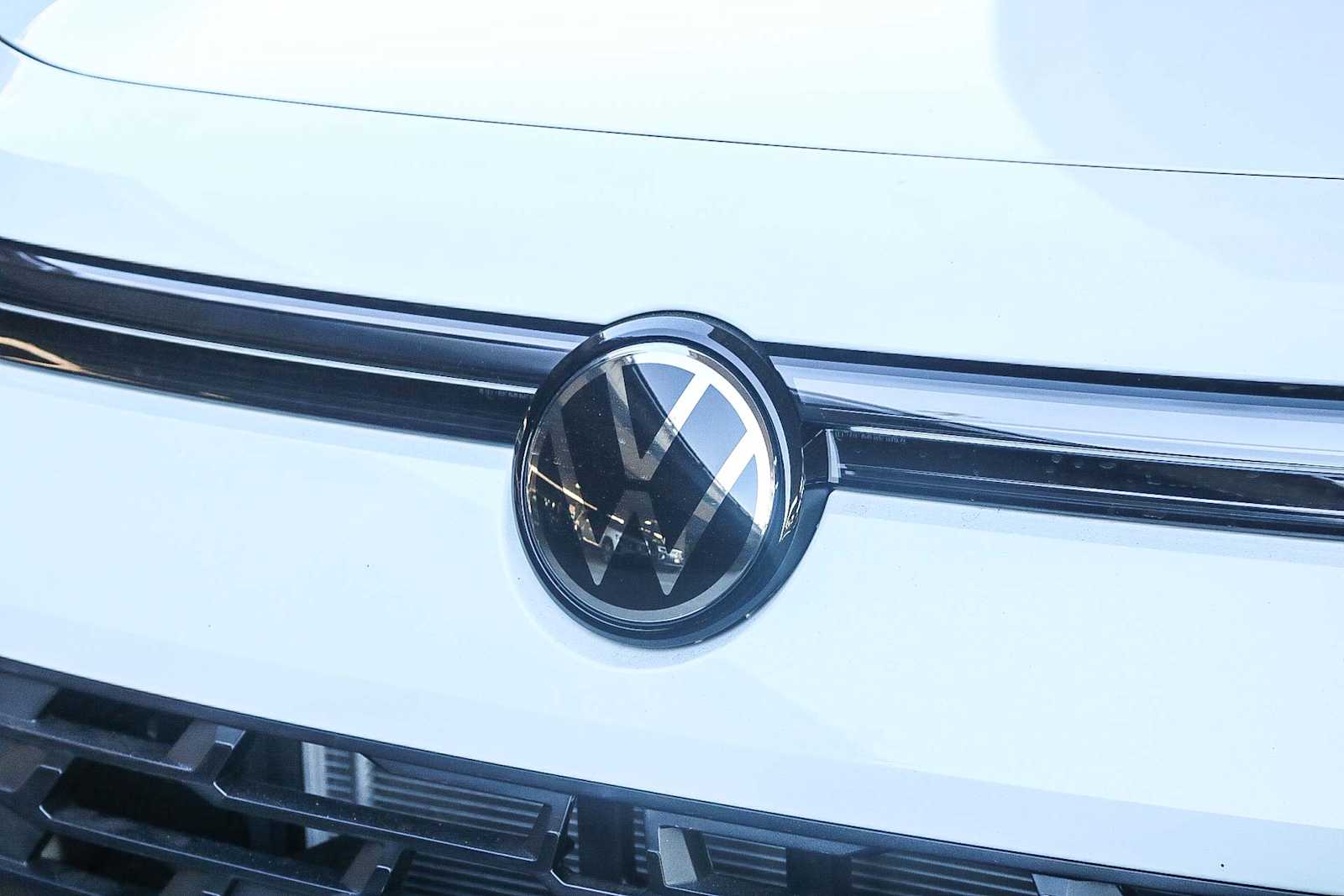 Thumbnail: 2025 Volkswagen Tiguan - 5