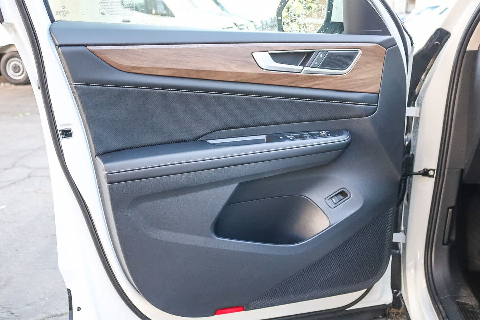 Thumbnail: 2026 Volkswagen Atlas - 23