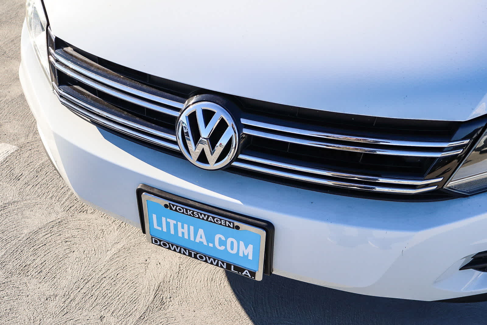 Thumbnail: 2016 Volkswagen Tiguan - 8