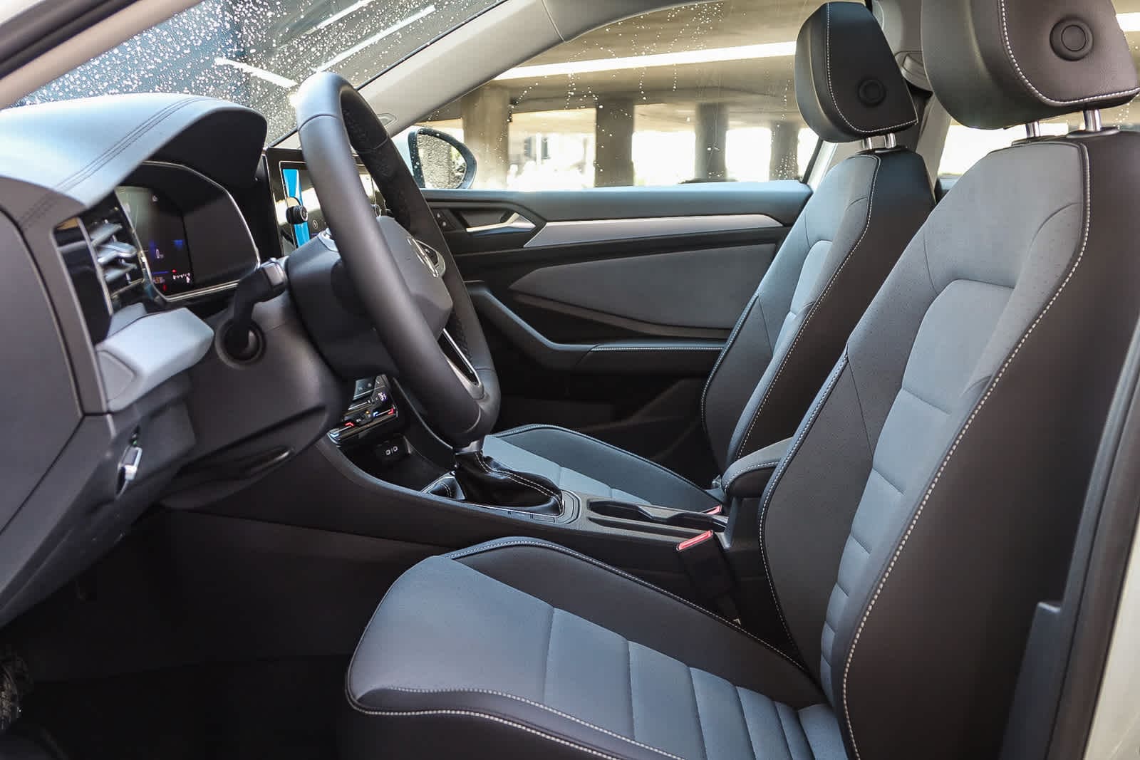 Thumbnail: 2025 Volkswagen Jetta - 19