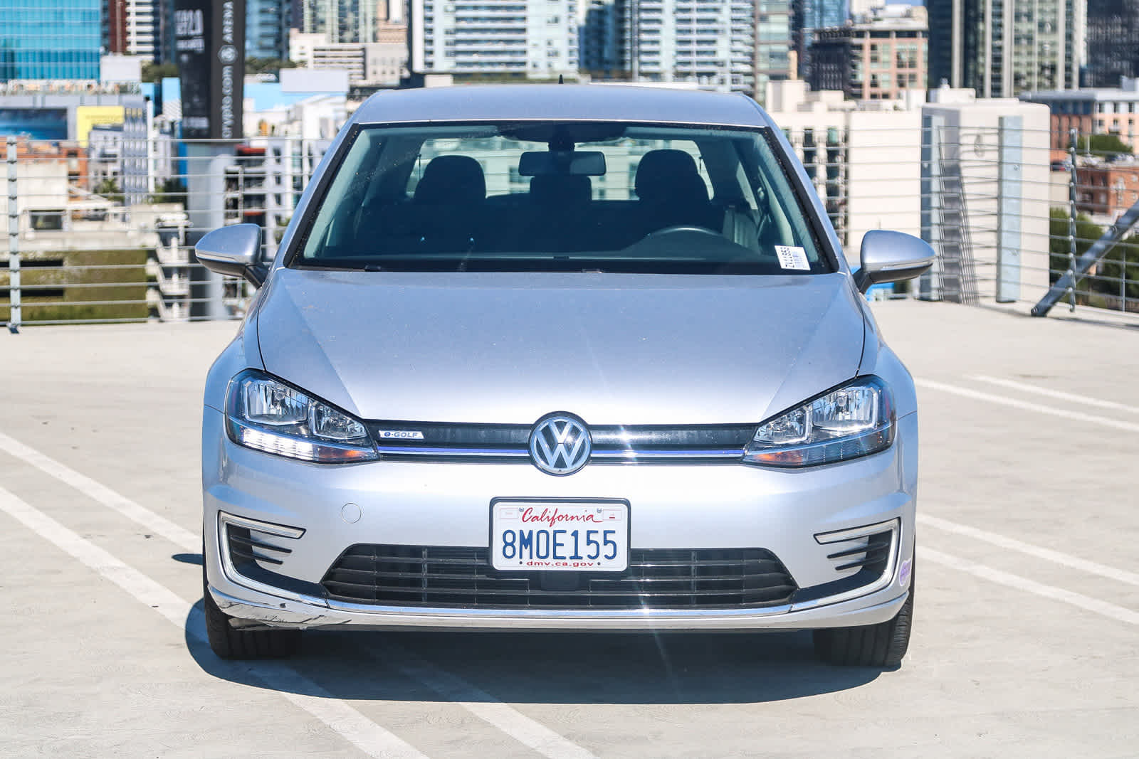 2019 Volkswagen e-Golf SE photo 2
