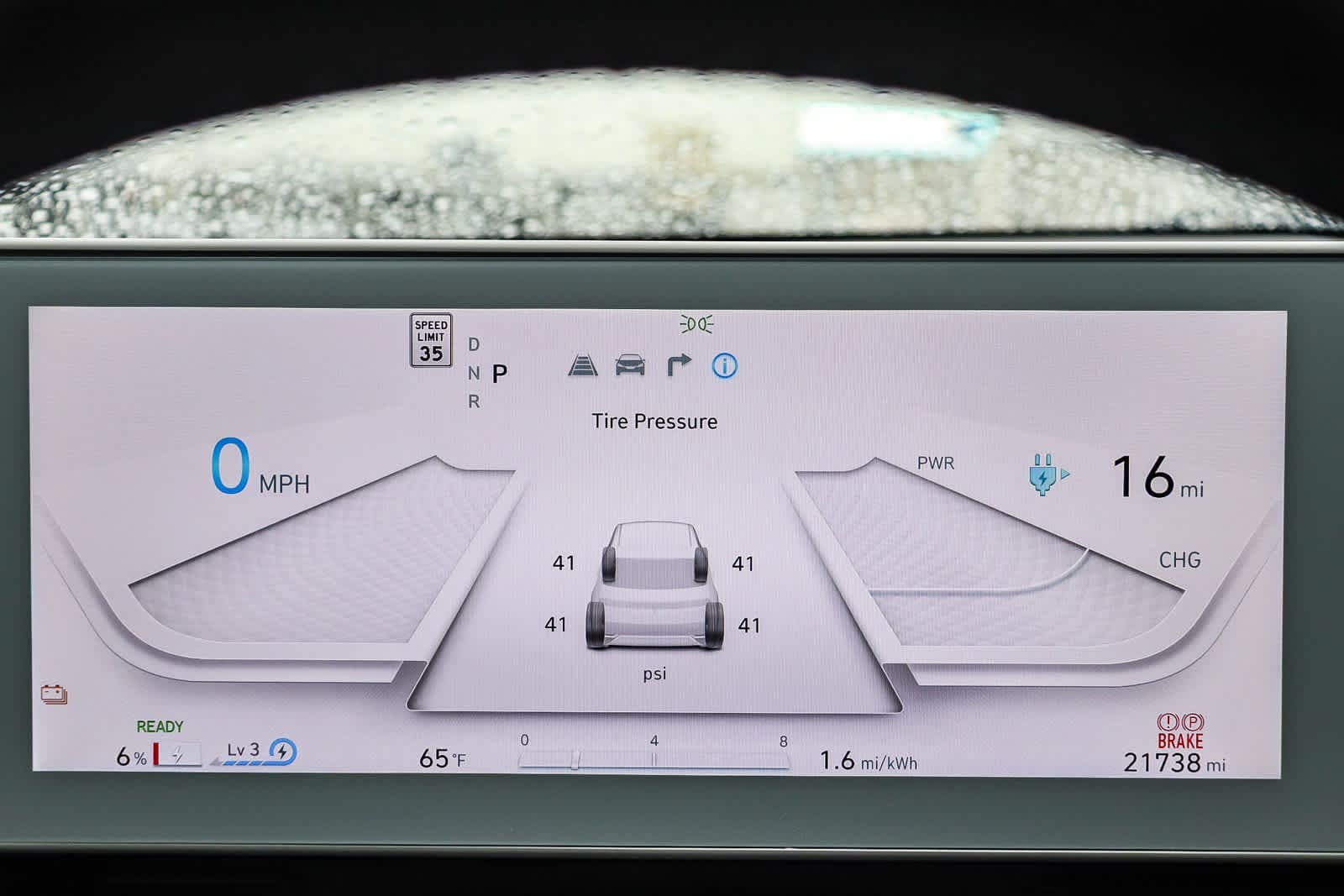 Thumbnail: 2022 Hyundai Ioniq 5 - 23