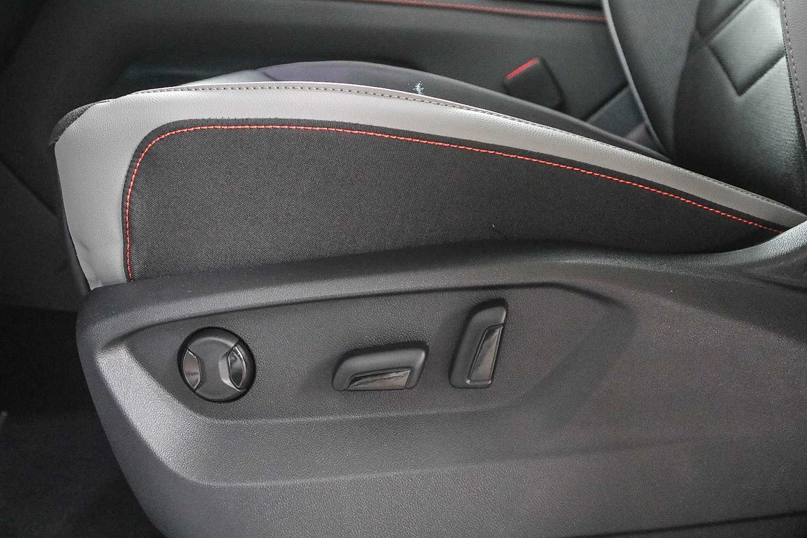 Thumbnail: 2025 Volkswagen Atlas - 20