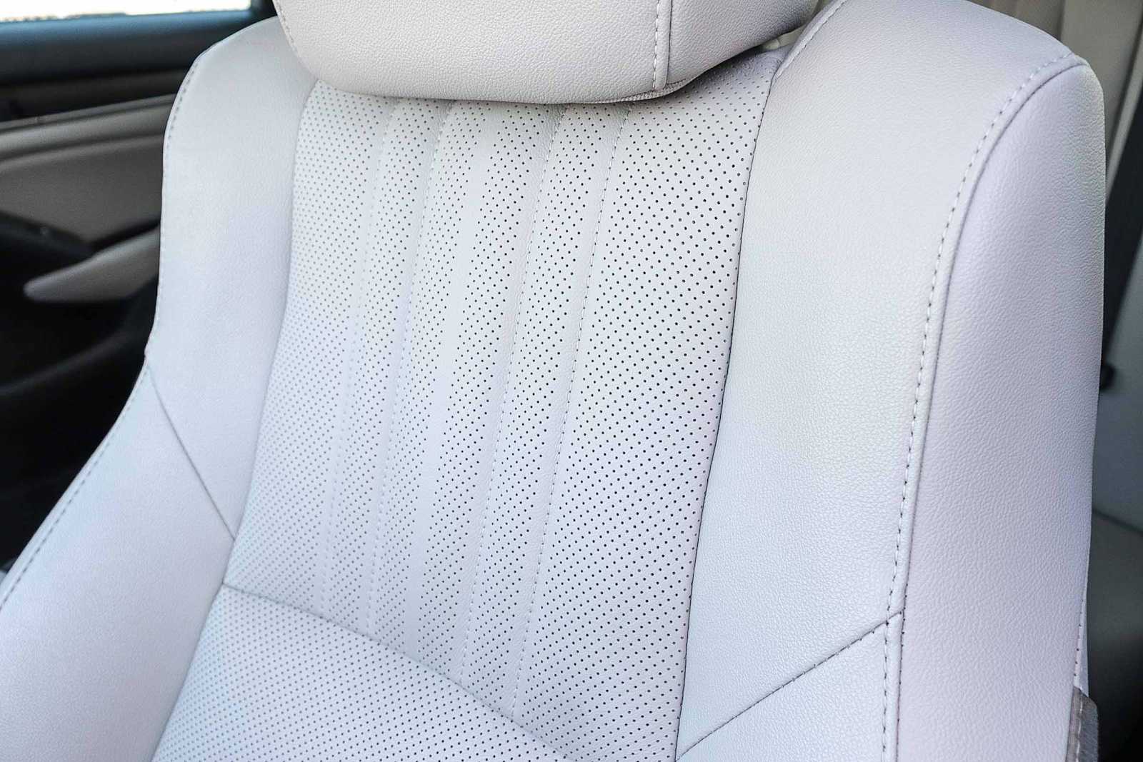 Thumbnail: 2019 Honda Accord - 26