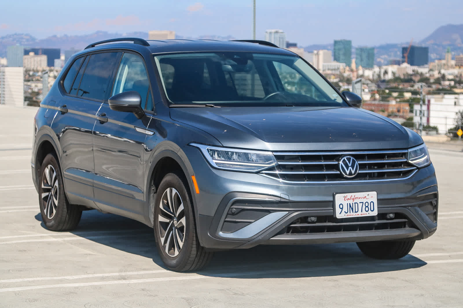 2024 Volkswagen Tiguan S photo 2