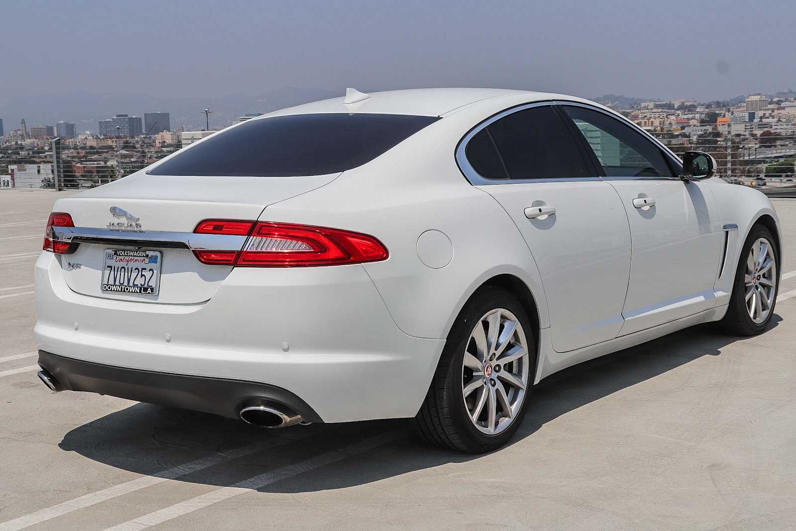 Thumbnail: 2015 Jaguar XF - 4