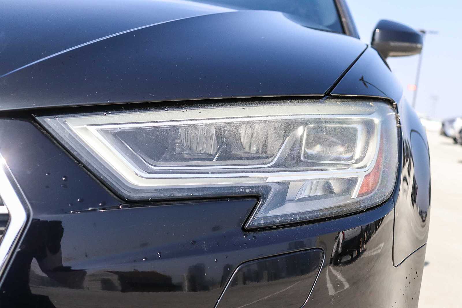 Thumbnail: 2017 Audi A3 e-tron - 7