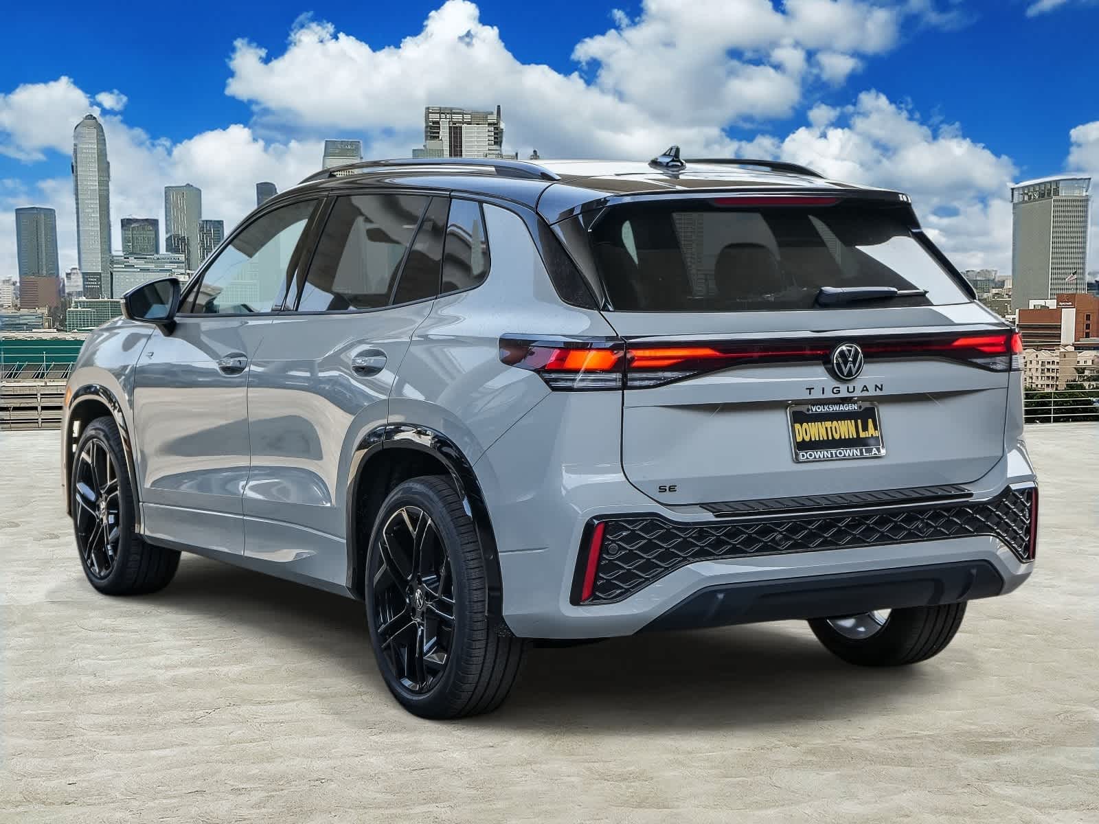 Thumbnail: 2026 Volkswagen Tiguan - 6