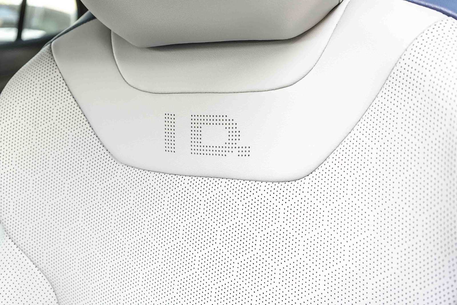 Thumbnail: 2025 Volkswagen ID.4 - 25