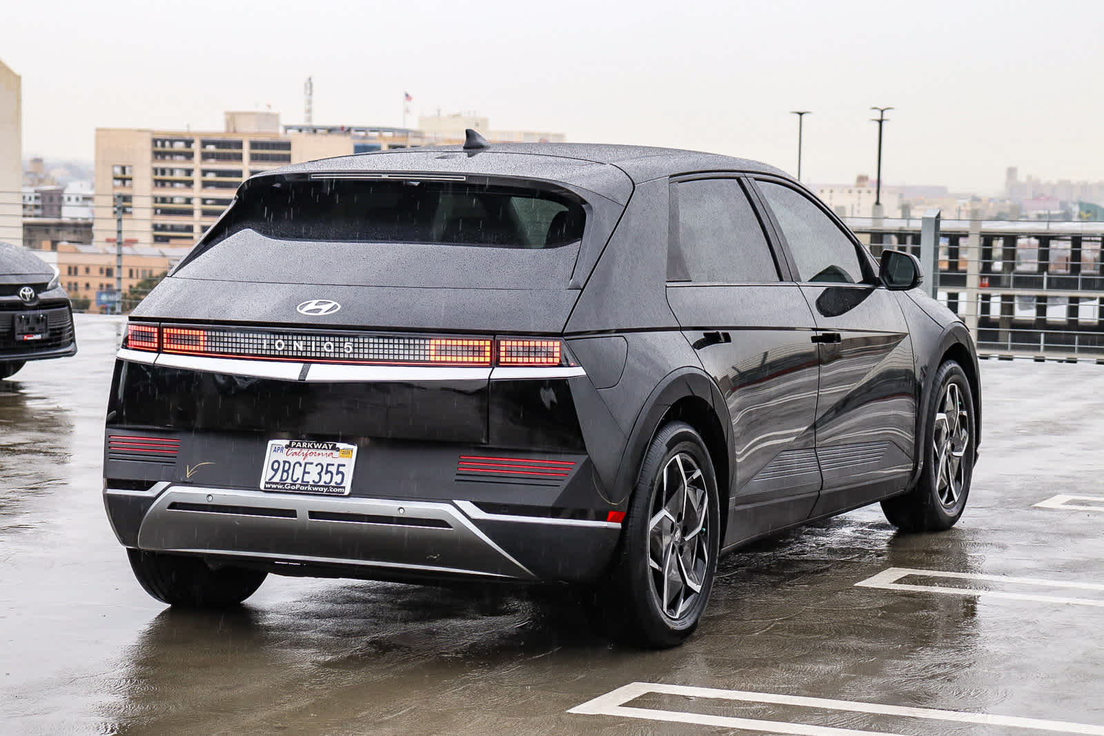 Thumbnail: 2022 Hyundai Ioniq 5 - 4