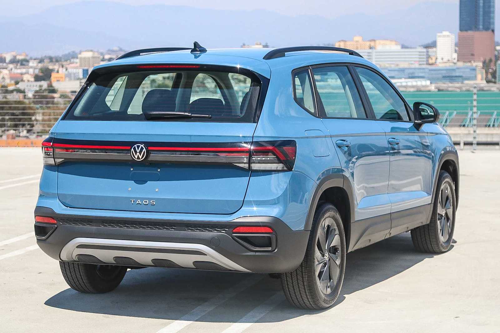 Thumbnail: 2025 Volkswagen Taos - 6