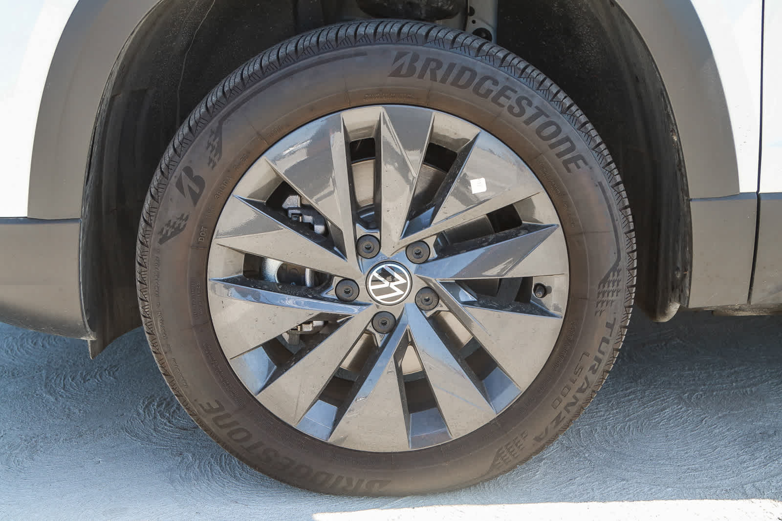 Thumbnail: 2022 Volkswagen Taos - 15