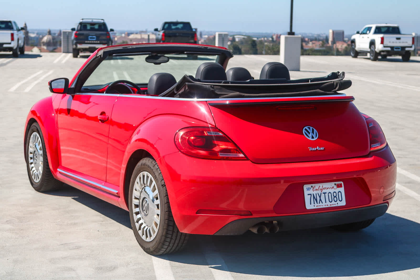 Thumbnail: 2016 Volkswagen Beetle - 19