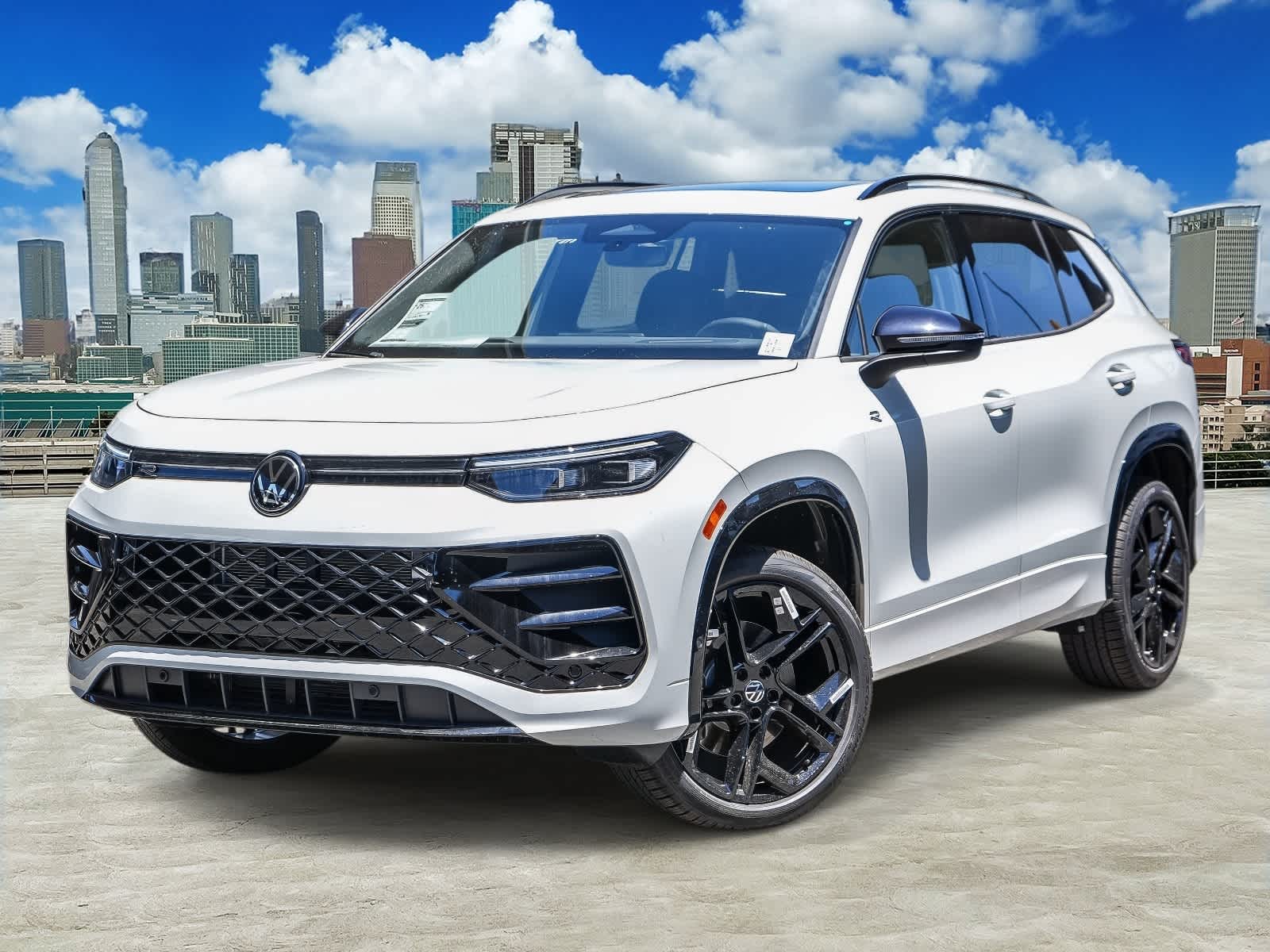 Thumbnail: 2026 Volkswagen Tiguan - 1