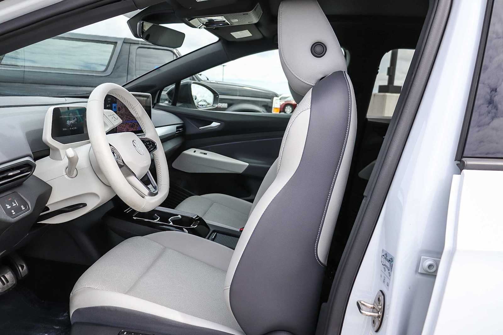 Thumbnail: 2021 Volkswagen ID.4 - 16