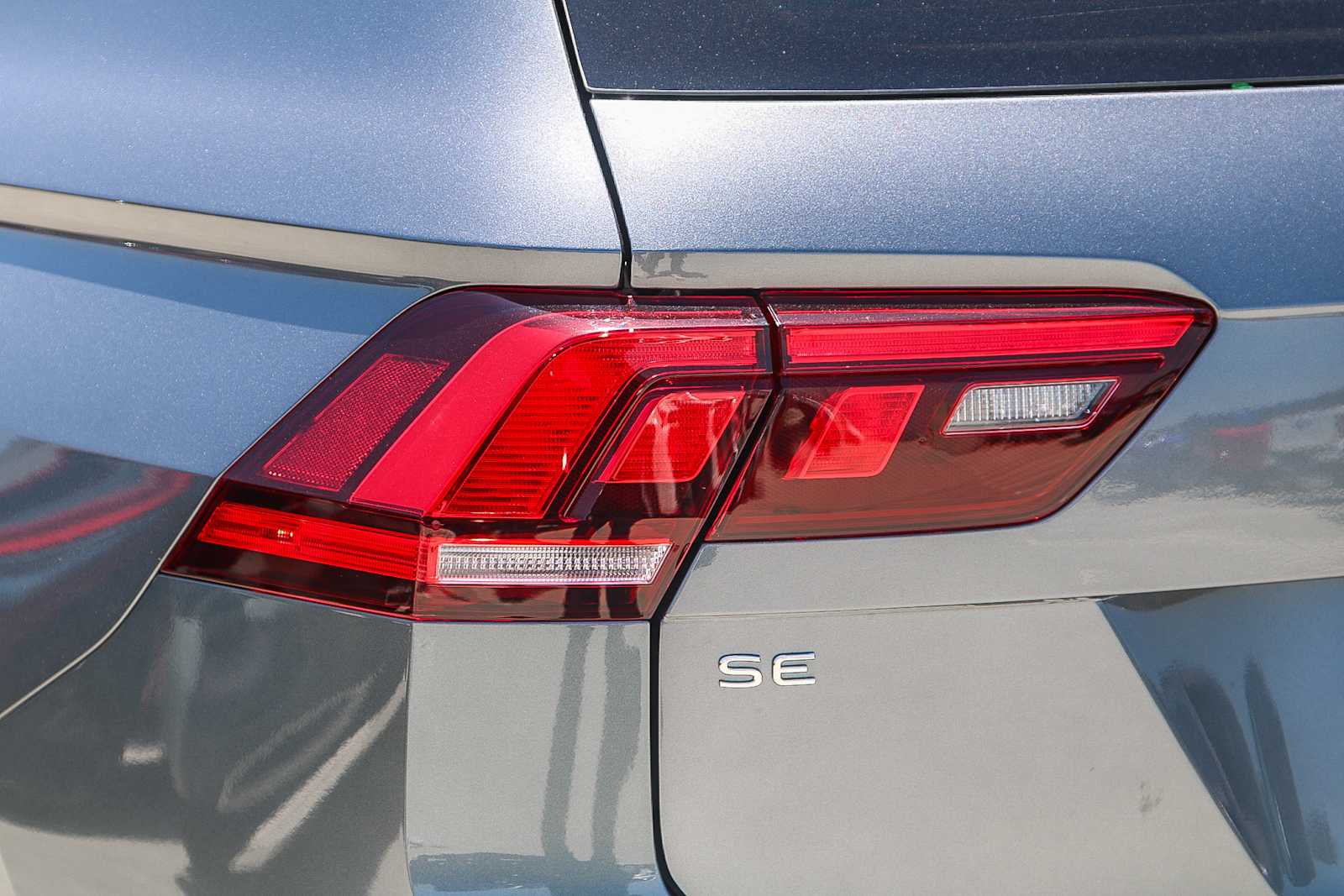 Thumbnail: 2024 Volkswagen Tiguan - 9