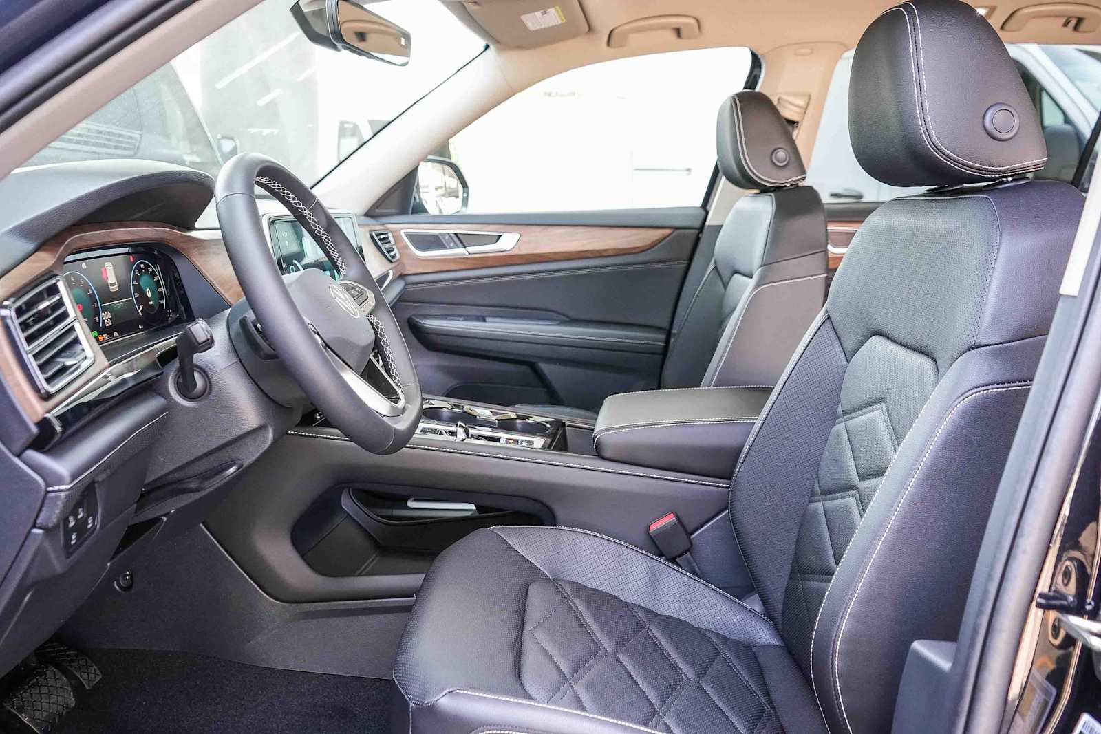 Thumbnail: 2026 Volkswagen Atlas - 19