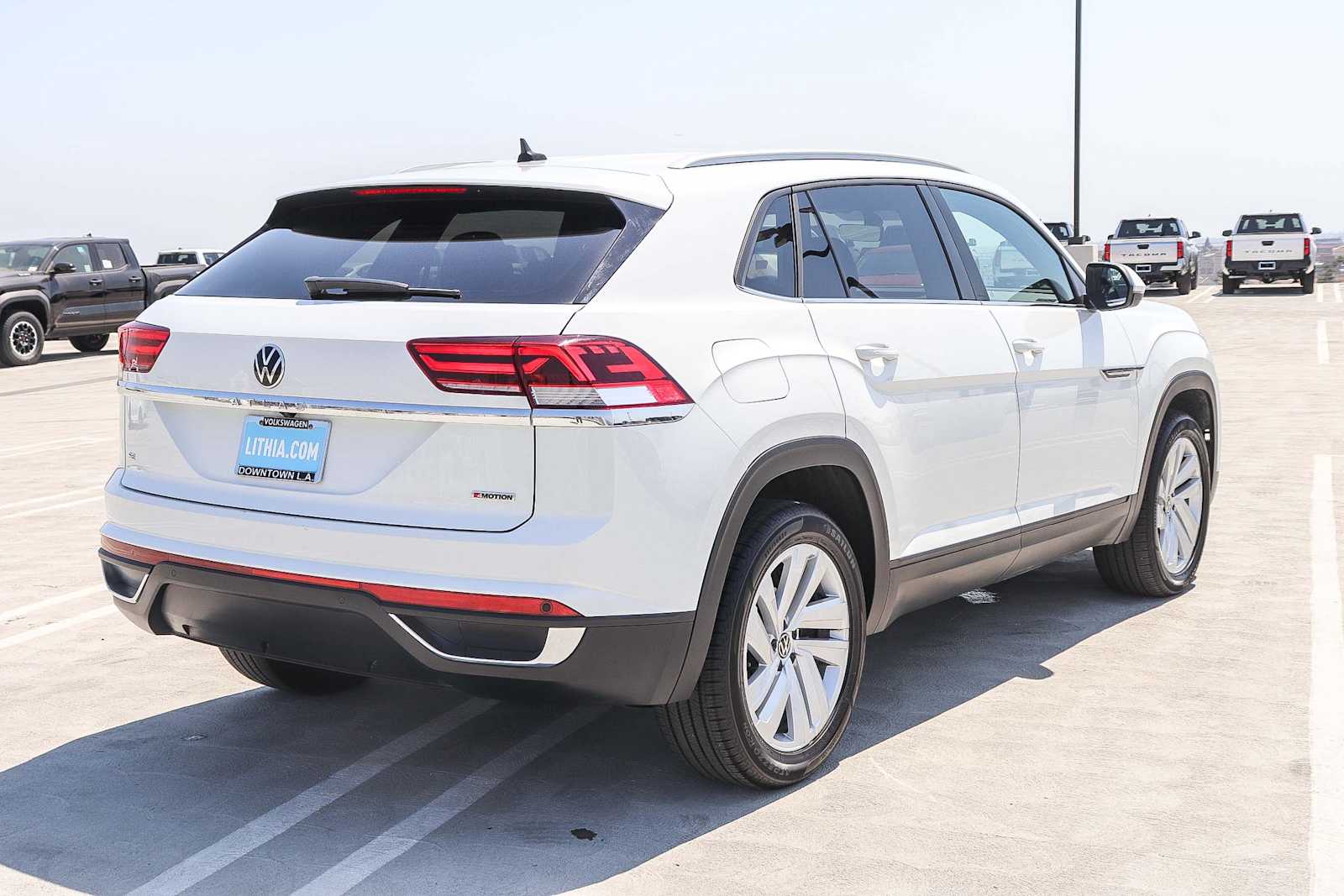 Thumbnail: 2022 Volkswagen Atlas - 3