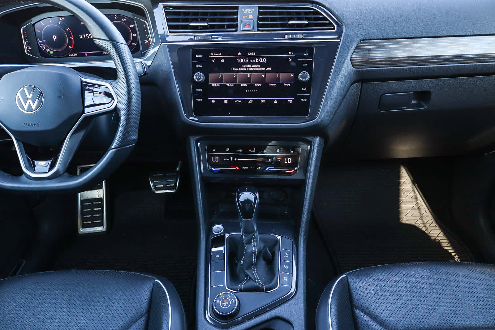 Thumbnail: 2022 Volkswagen Tiguan - 13