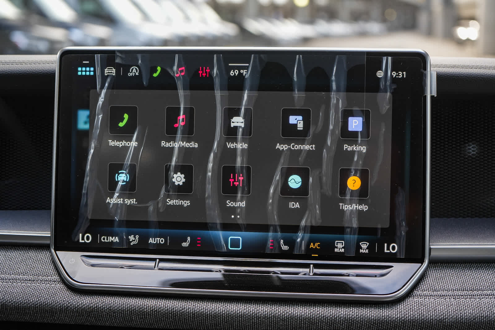 Thumbnail: 2026 Volkswagen Tiguan - 16