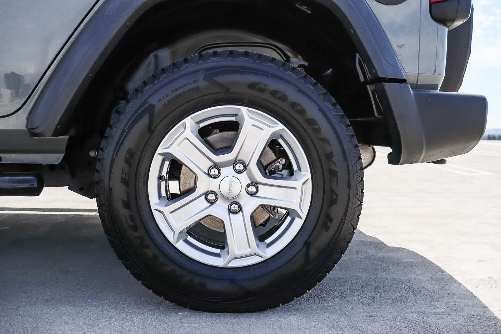 Thumbnail: 2018 Jeep Wrangler - 10