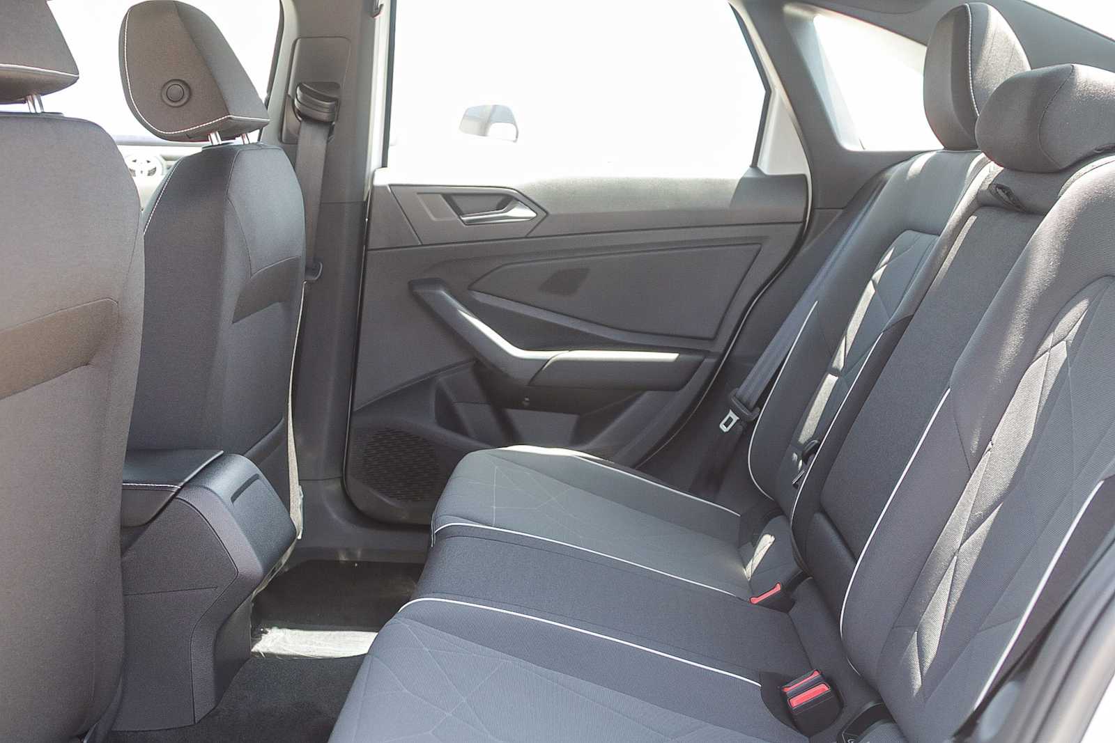 Thumbnail: 2025 Volkswagen Jetta - 19